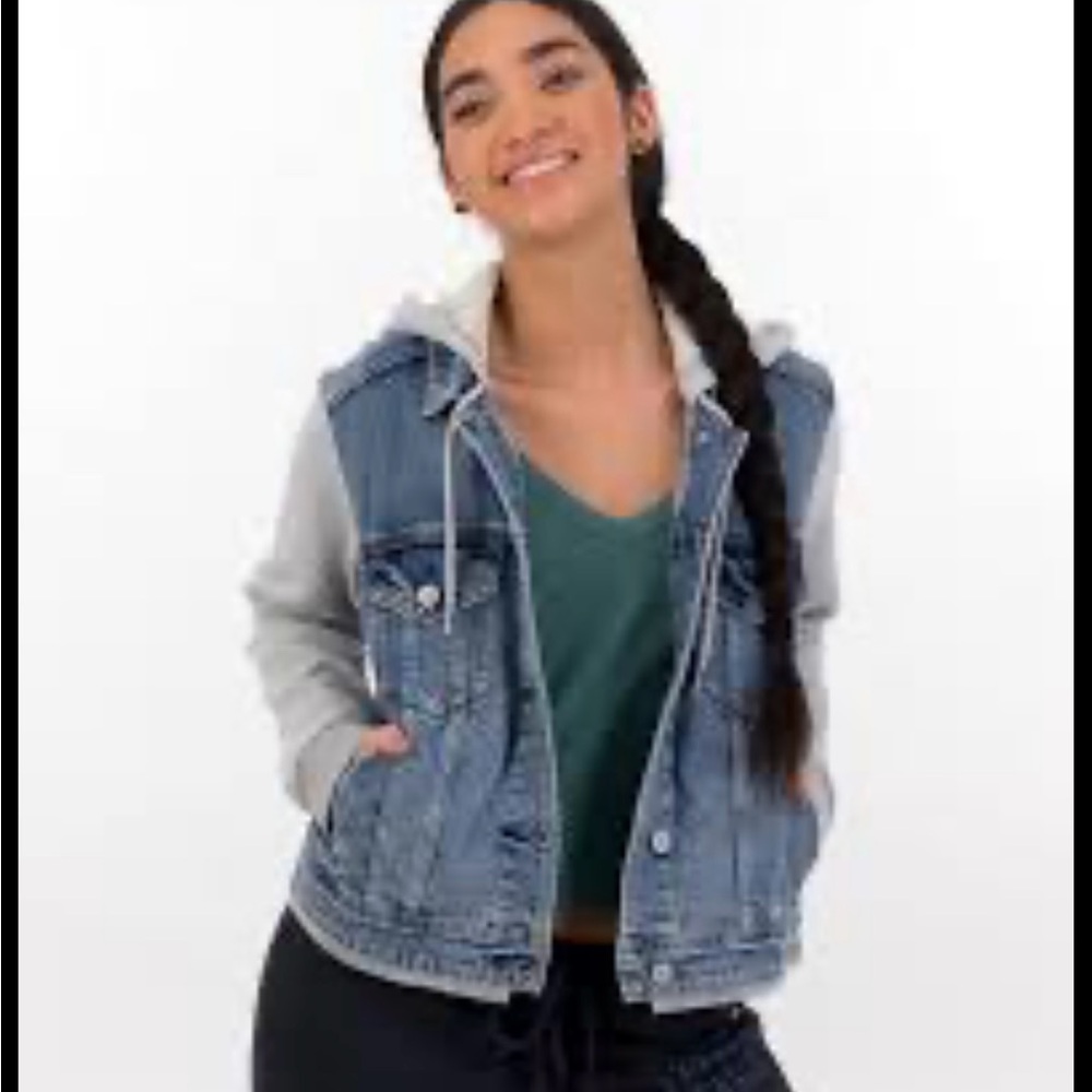 American Eagle Outfitters Blue and Gray Jean Jacket